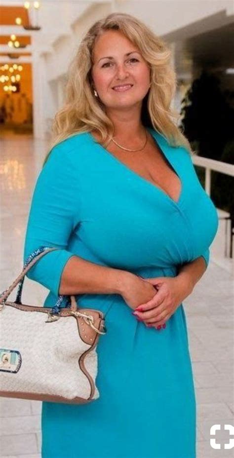 busty mature women